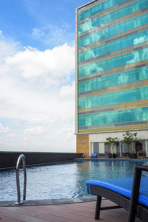 ดิ อาลานา โฮเทล แอนด์ คอนเวนชั่น เซ็นเตอร์ โซโล บาย แอสตัน Hotel Surakarta  ภายนอก รูปภาพ